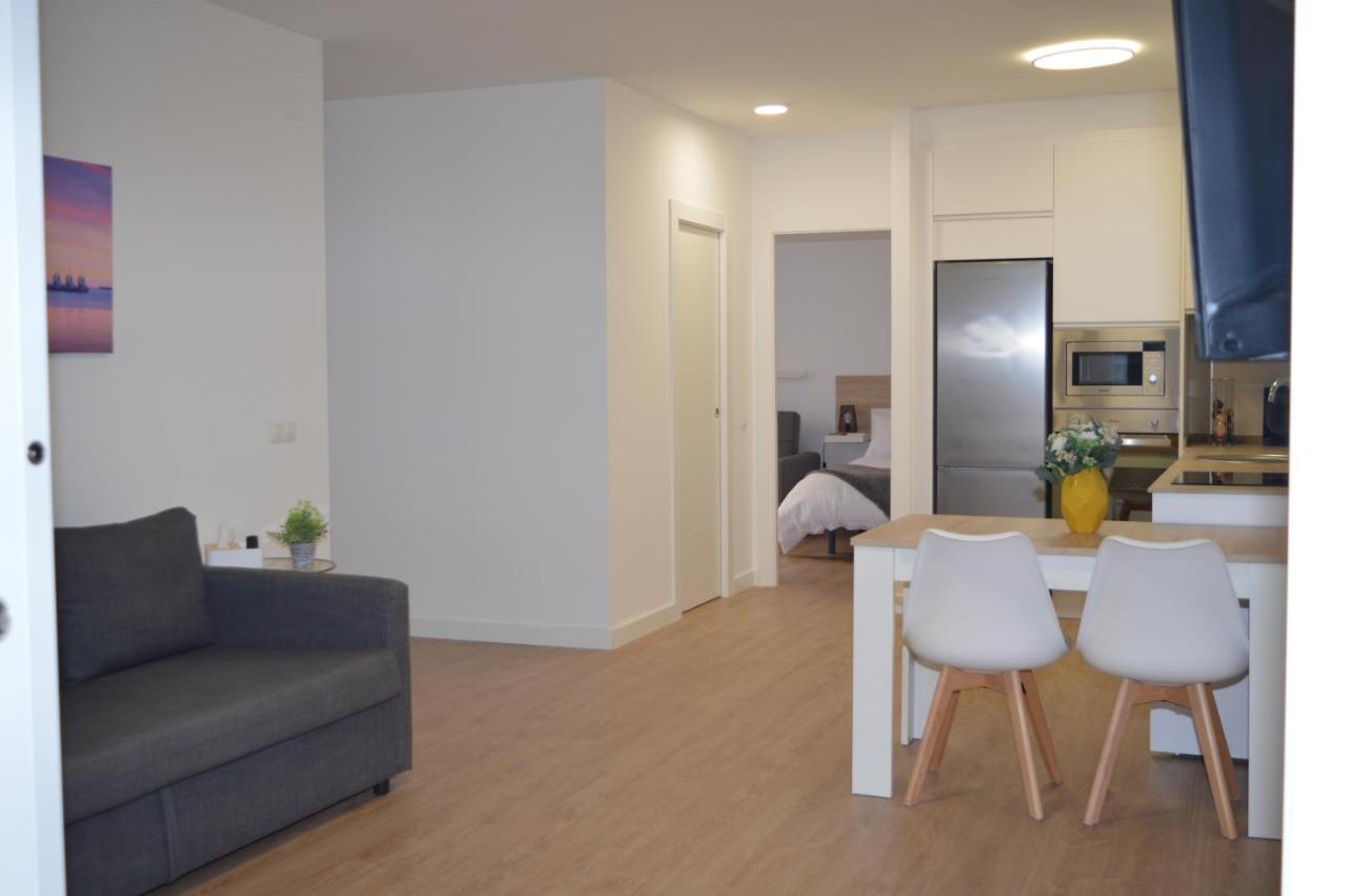 Floridos Playa Piso Reformado De 2 Habitaciones A 50M De La Playa La Cala Del Moral Bagian luar foto