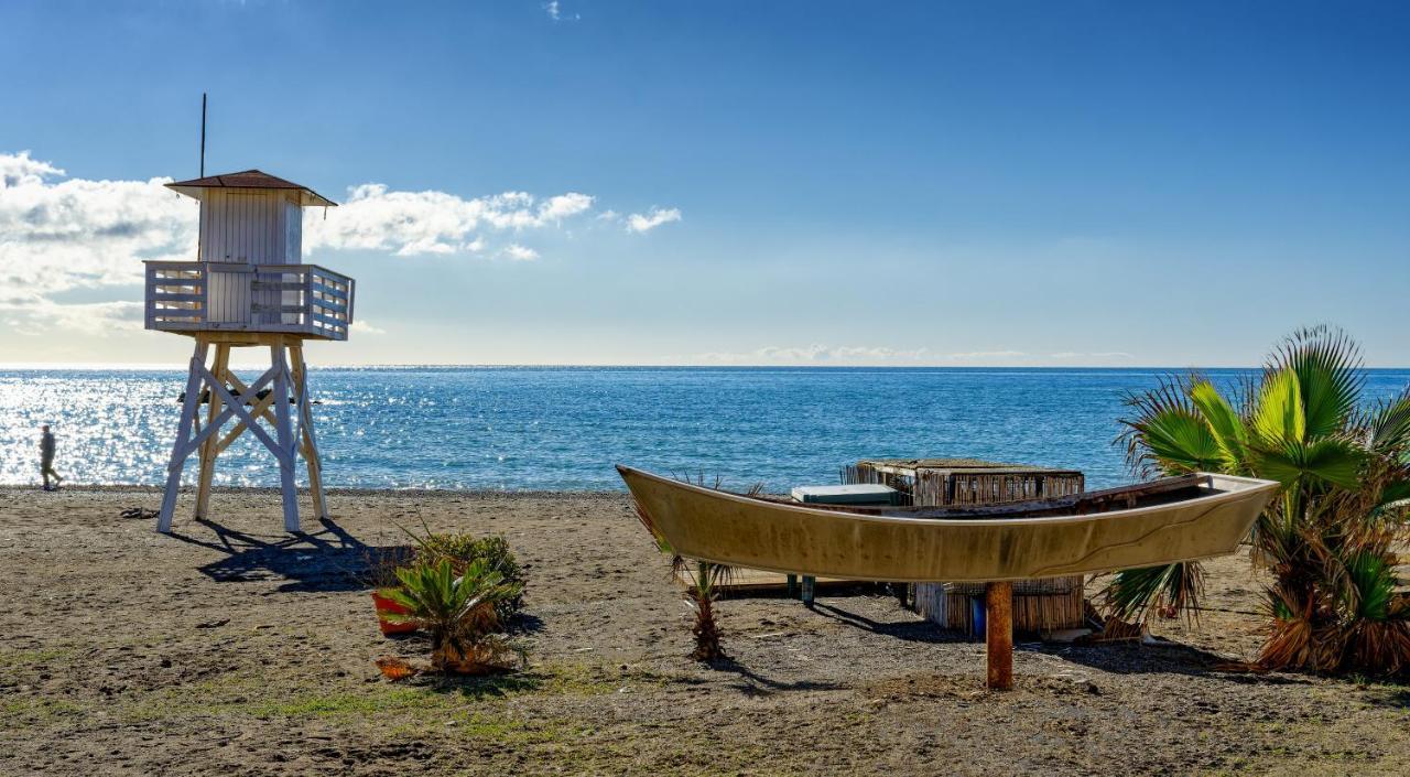 Floridos Playa Piso Reformado De 2 Habitaciones A 50M De La Playa La Cala Del Moral Bagian luar foto
